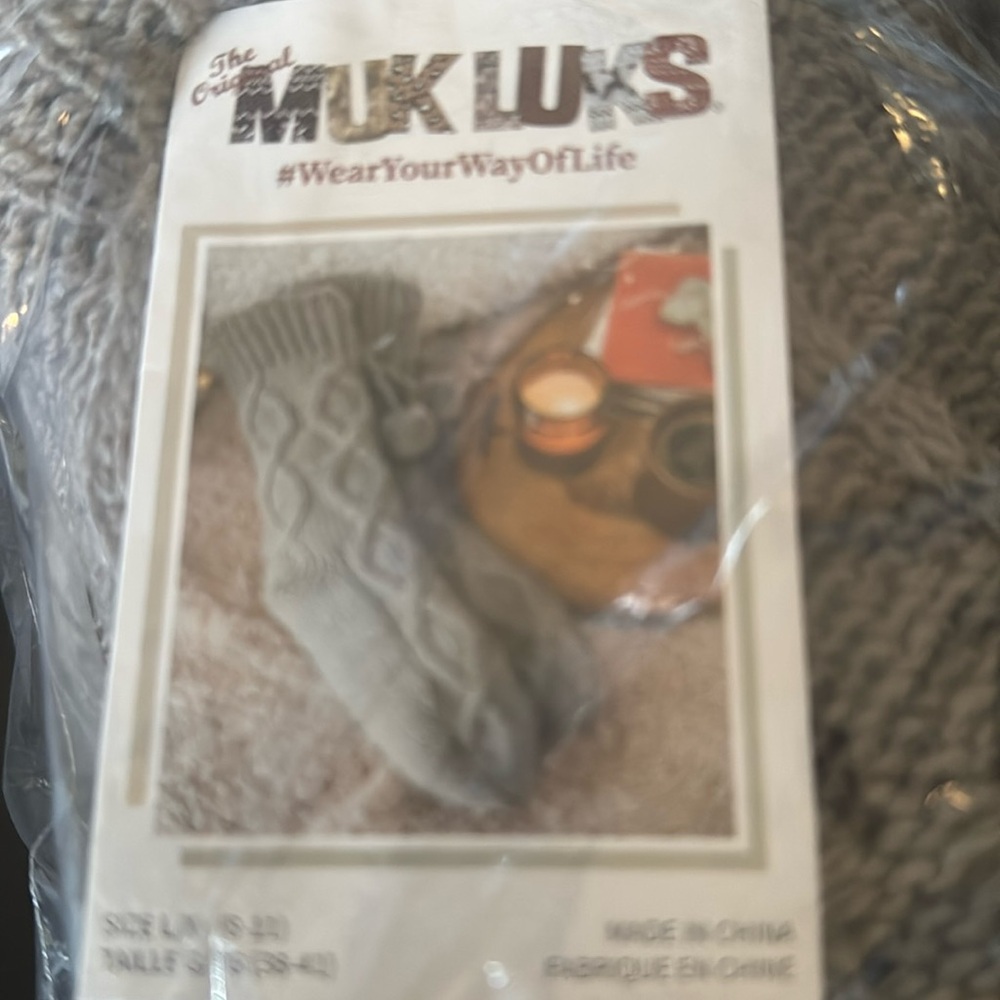 MUK LUKS TALL CABIN SOCKS FARK GREY NEW IN PACKAGE L-XL